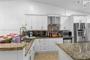 10358 NW 128th Terrace, Hialeah Gardens, FL 33018 - Photo 6