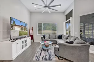 8795 NW 76th Pl, Tamarac, FL 33321 - Photo 14