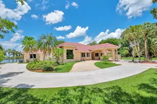 2710 Walkers Way, Weston, FL 33331 - Photo 4