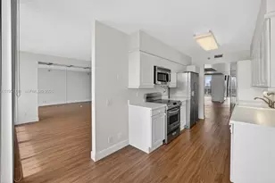 3640 Yacht Club Dr, Aventura, FL 33180 - Photo 32