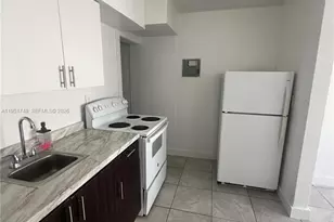 16031 NE 18th Pl, North Miami Beach, FL 33162 - Photo 2
