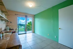 13475 SW 9th St, Pembroke Pines, FL 33027 - Photo 18