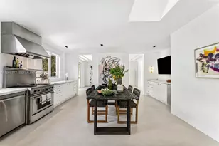 3325 Pine Tree Dr, Miami Beach, FL 33140 - Photo 6