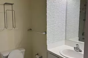 8620 NW 3rd Ln, Miami, FL 33126 - Photo 34