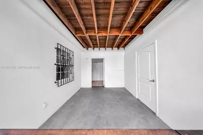 1624 NE 175th St, North Miami Beach, FL 33162 - Photo 28