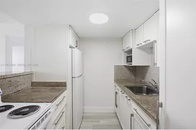 1010 NW 11th St #206, Miami, FL 33136 - Photo 14