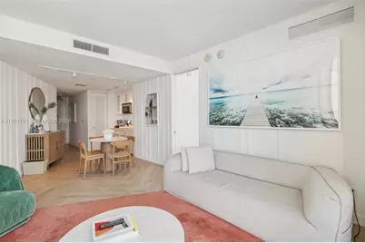 2201 Collins Ave #1511, Miami Beach, FL 33139 - Photo 8