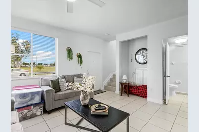 7377 NW 174th Ter #105, Hialeah, FL 33015 - Photo 8