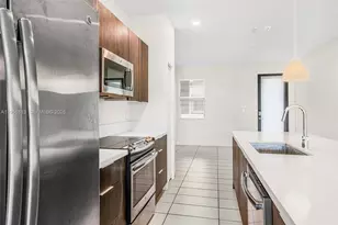 7865 NW 104th Ave, Doral, FL 33178 - Photo 12