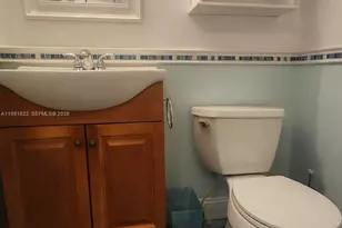 60 Markham C, Deerfield Beach, FL 33442 - Photo 14