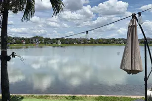 9113 NW 159th St, Miami Lakes, FL 33018 - Photo 4