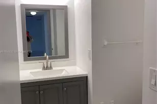 654 Woodgate Cir, Sunrise, FL 33326 - Photo 18