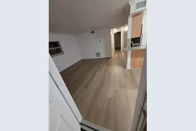 1125 NE 16th Pl #212, Fort Lauderdale, FL 33305 - Photo 6