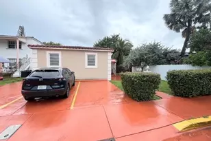 820 86th St, Miami Beach, FL 33141 - Photo 1