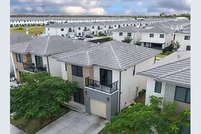 111 NW 12th Ct, Florida City, FL 33034 - Photo 2
