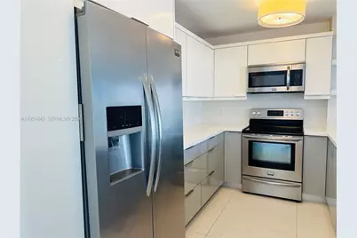 100 Bayview Dr #1528, Sunny Isles Beach, FL 33160 - Photo 6