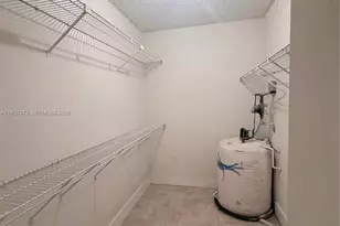 8160 NW Geneva Ct, Doral, FL 33166 - Photo 28