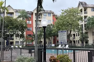 8160 NW Geneva Ct, Doral, FL 33166 - Photo 16