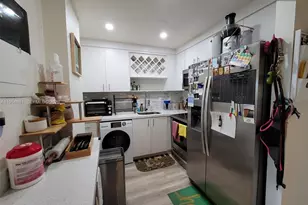 9320 Fontainebleau Blvd, Miami, FL 33172 - Photo 2