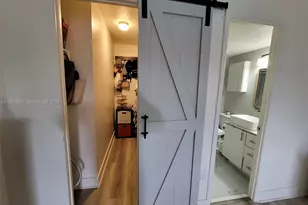 9320 Fontainebleau Blvd, Miami, FL 33172 - Photo 8