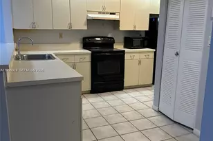 8600 SW 212th St, Cutler Bay, FL 33189 - Photo 4