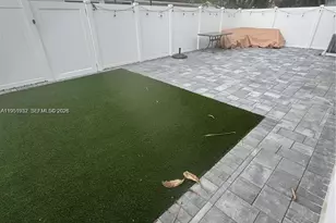 5482 S Lakewood Cir S, Margate, FL 33063 - Photo 12