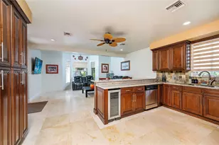 19520 SW 206th St, Miami, FL 33187 - Photo 16