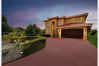 19520 SW 206th St, Miami, FL 33187 - Photo 48