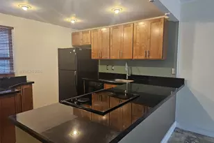 3401 N Country Club Dr, Aventura, FL 33180 - Photo 4