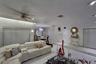 4511 Queen Palm Ln, Tamarac, FL 33319 - Photo 8