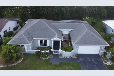 4511 Queen Palm Ln, Tamarac, FL 33319 - Photo 2