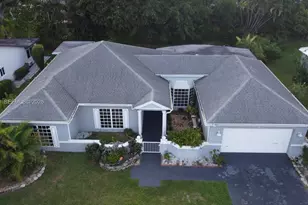 4511 Queen Palm Ln, Tamarac, FL 33319 - Photo 2