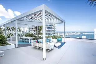 45 SW 9th St, Miami, FL 33130 - Photo 32