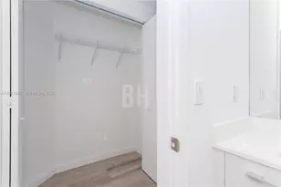 45 SW 9th St, Miami, FL 33130 - Photo 8