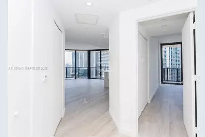 45 SW 9 St #1603, Miami, FL 33130 - Photo 2