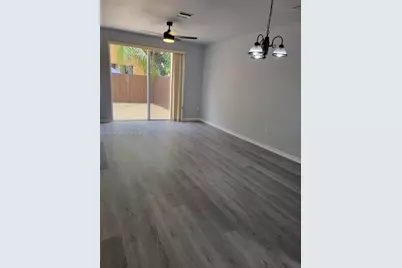 751 SE 2nd St, Homestead, FL 33030 - Photo 1