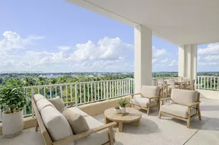 703 Crandon Blvd, Key Biscayne, FL 33149 - Photo 2
