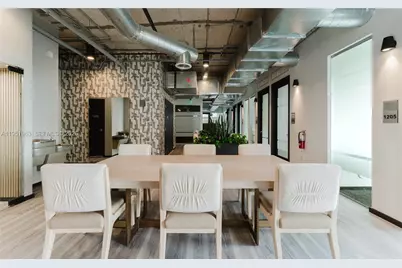 420 SW 7th St #1205, Miami, FL 33130 - Photo 4