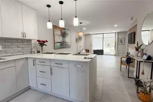 400 SE 10th St, Deerfield Beach, FL 33441 - Photo 1