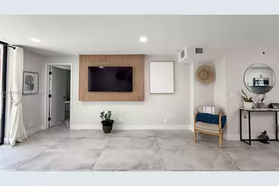 400 SE 10th St #112, Deerfield Beach, FL 33441 - Photo 12