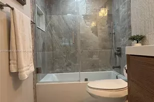 400 SE 10th St, Deerfield Beach, FL 33441 - Photo 24