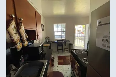 1786 NW 53rd St, Miami, FL 33142 - Photo 10