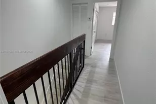 8262 NW 5th Ln, Miami, FL 33126 - Photo 18