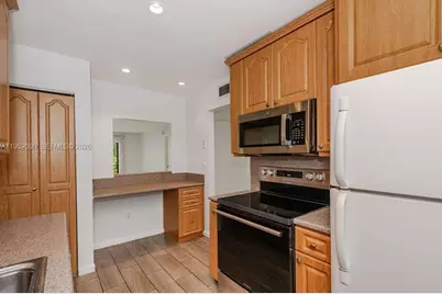 4111 Stirling Rd #308, Dania Beach, FL 33314 - Photo 4