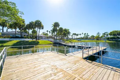 18370 Mediterranean Blvd #1-25, Hialeah, FL 33015 - Photo 32