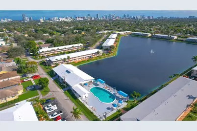 900 SW 11th Ave #12A, Hallandale Beach, FL 33009 - Photo 10