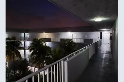 8261 NW 8th St #439, Miami, FL 33126 - Photo 2