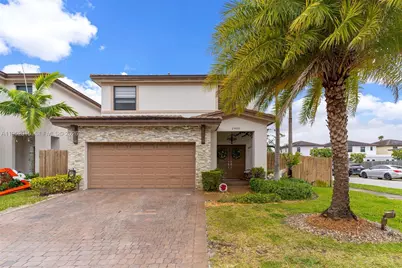 25010 SW 107th Ct, Miami, FL 33032 - Photo 2