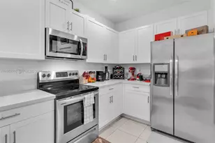 25010 SW 107th Ct, Miami, FL 33032 - Photo 14