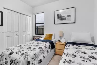 25010 SW 107th Ct, Miami, FL 33032 - Photo 16